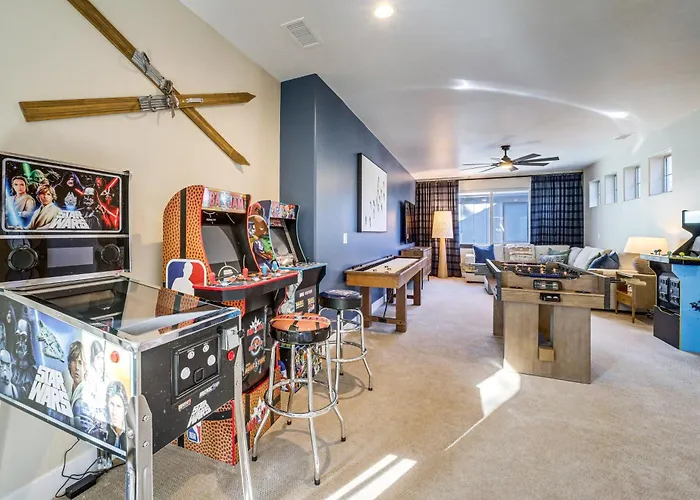 Modern Retreat W/ Fire Pit & Ev Charger!