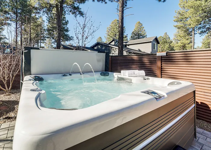Holiday home Modern Retreat W/ Fire Pit & Ev Charger! Flagstaff